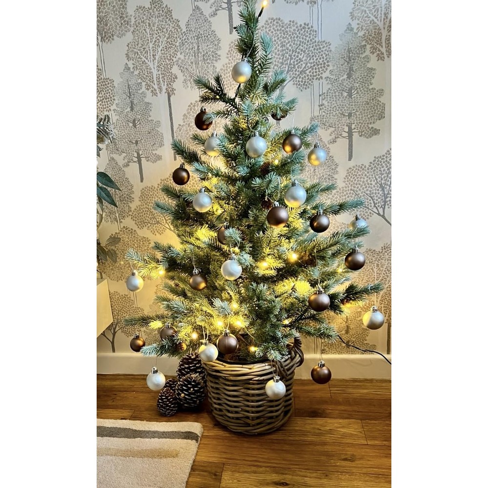 Customer display: Cairngorm pine outdoor Christmas tree with warm white lights (3ft)