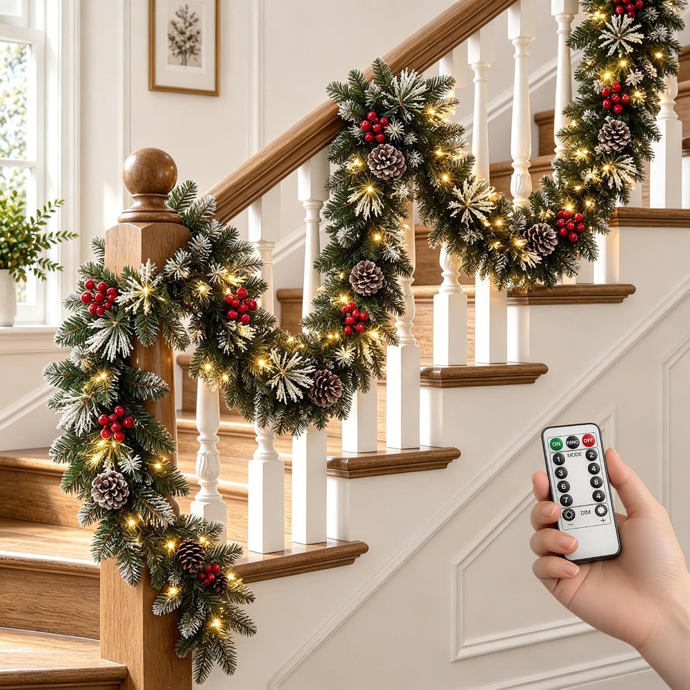 Trepcrow snowy berry Christmas garland with remote-control lights (270cm)